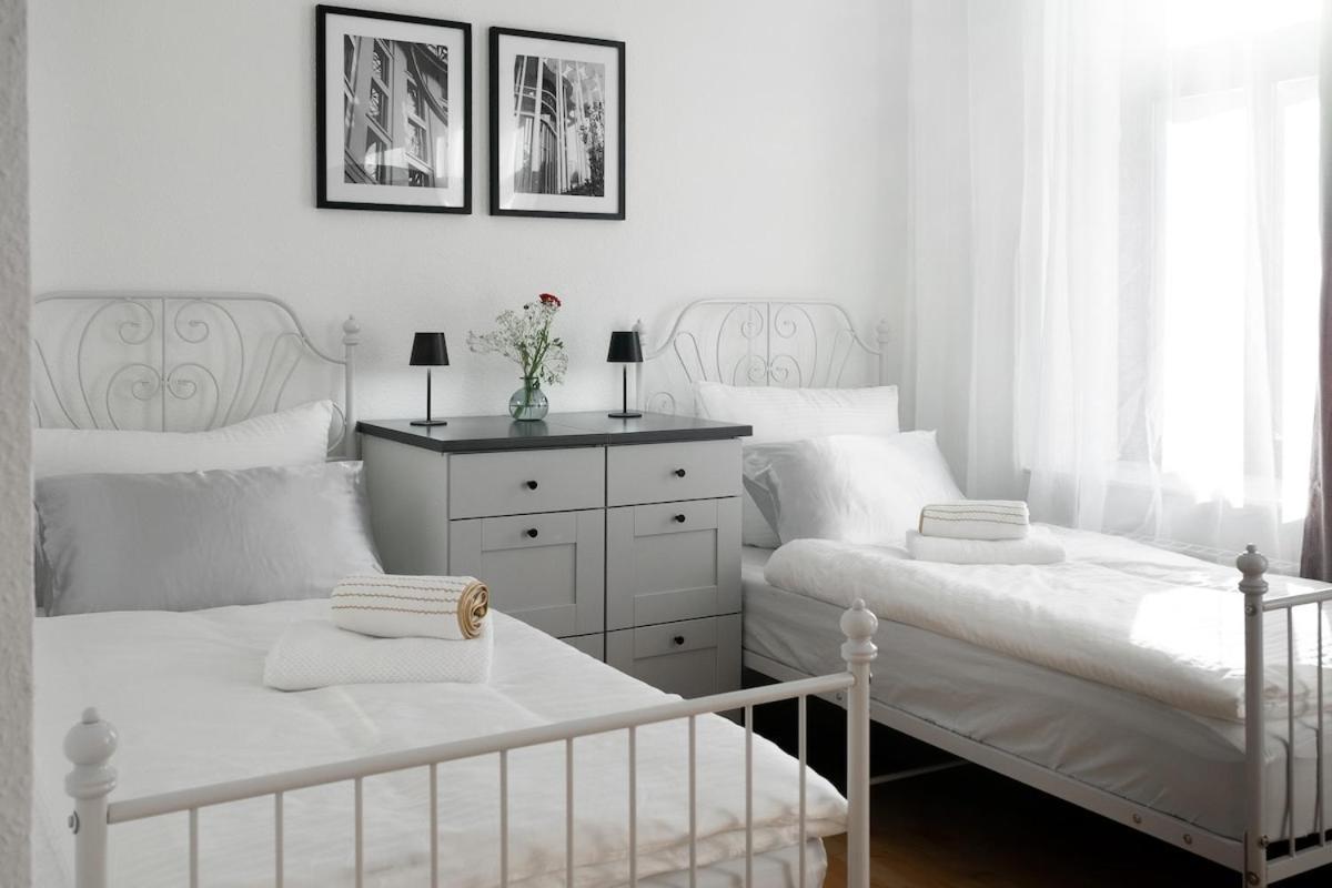 Deluxe With Balcony Near Stadium & Apartment *