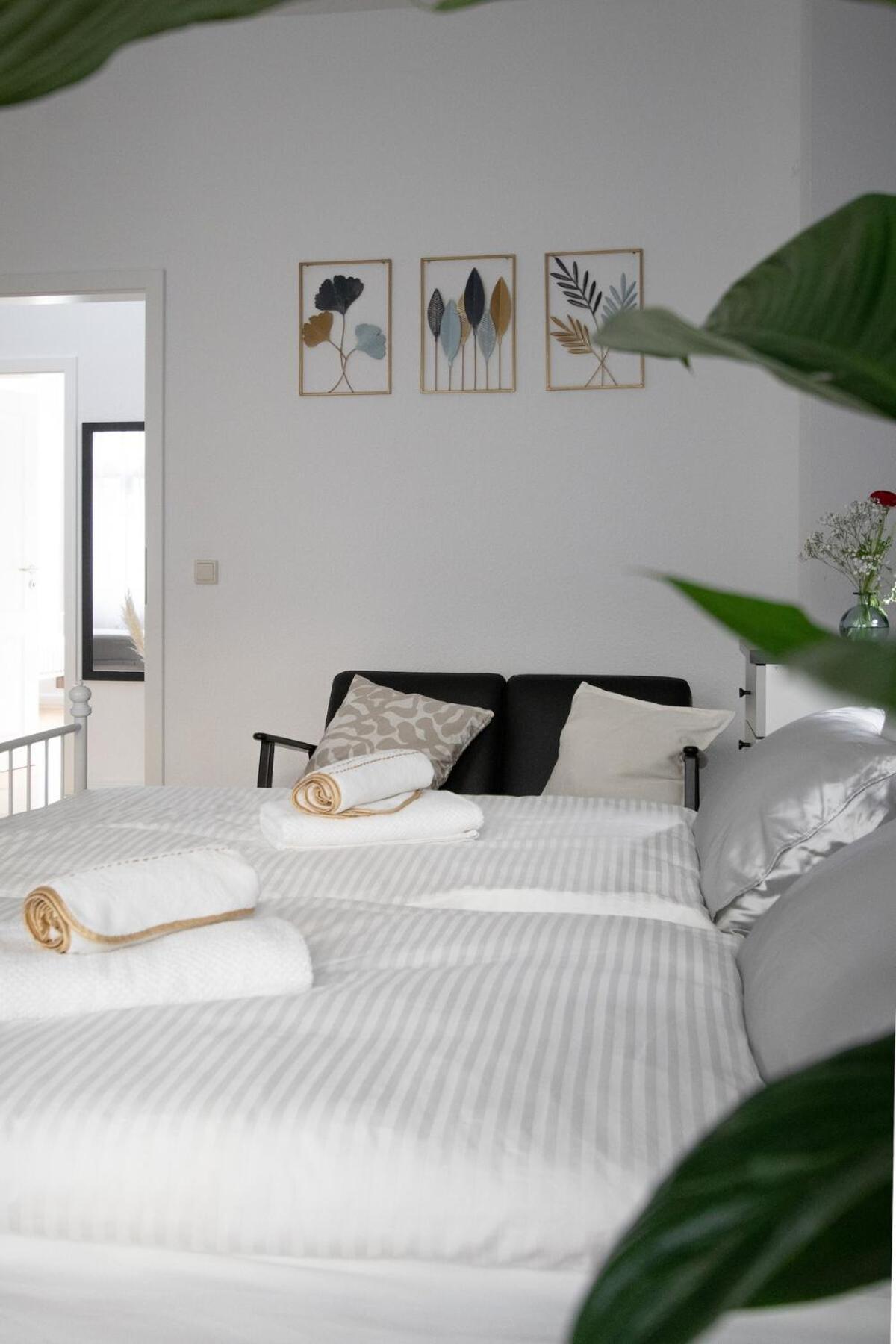 Deluxe With Balcony Near Stadium & Apartment