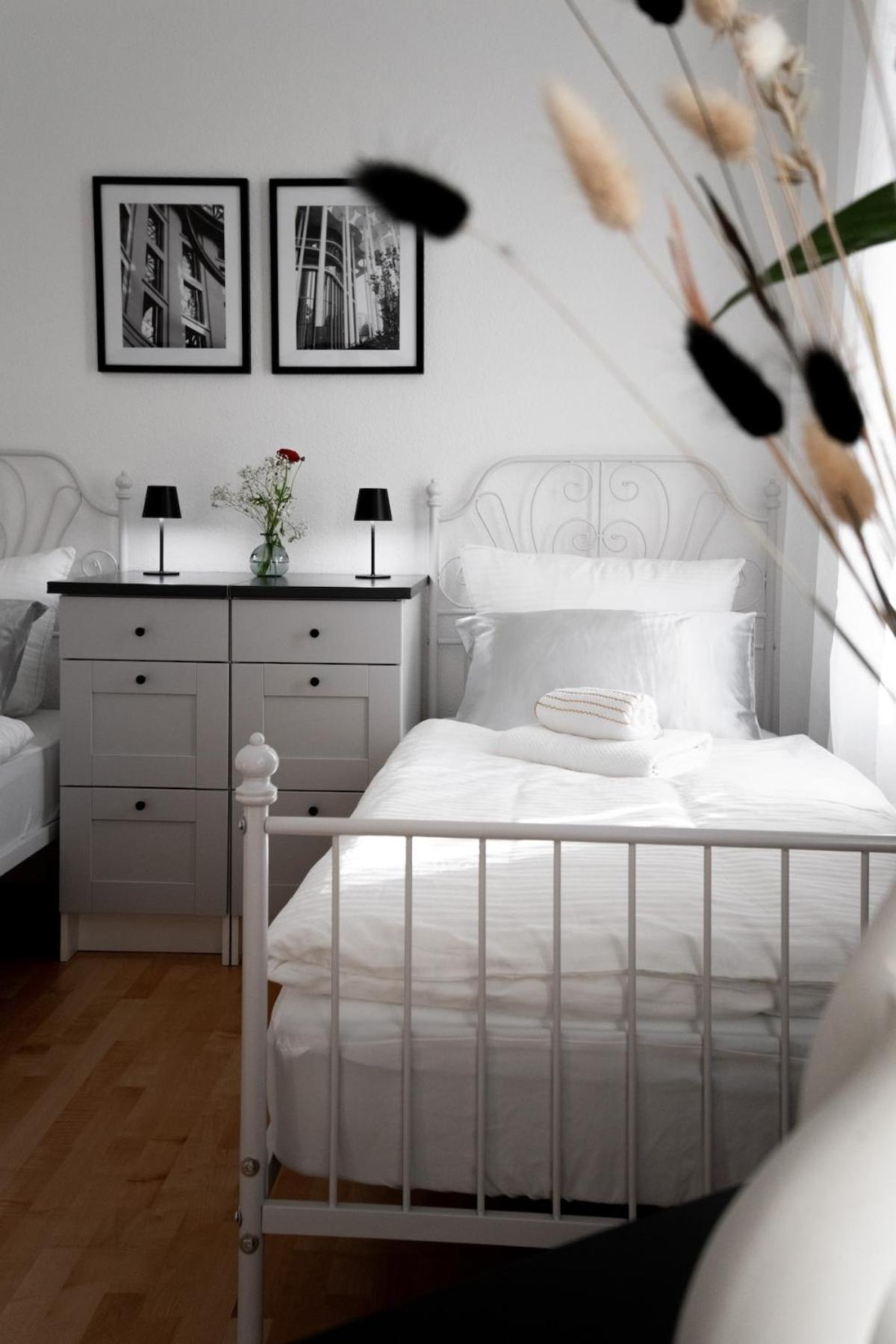 Deluxe With Balcony Near Stadium & Apartment